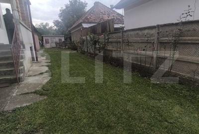 Casă cu 6 camere cu Teren 539 Mp în Central
