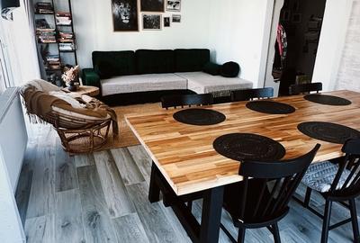 Apartament cu 3 camere decomandat în Florești