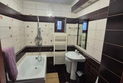 Apartament cu 2 camere decomandat în Micro IV - 4