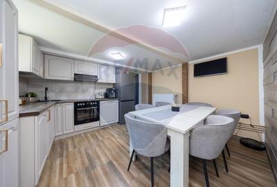Casă individuală cu 4 camere cu Teren 560 Mp în Central - 2