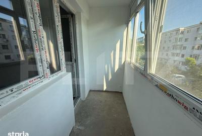 Apartament cu 4 camere semidecomandat în Malu Roșu