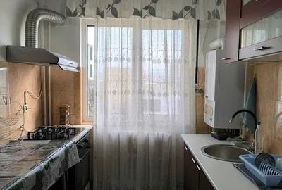 Apartament cu 3 camere semidecomandat, mobilat în Podu Roș - 6
