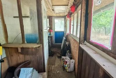 Casă cu 2 camere cu Teren 900 Mp în Brăgăreasa