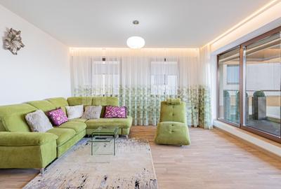 Apartament cu 3 camere decomandat, mobilat în Drumul Poienii
