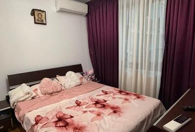 Apartament cu 3 camere decomandat în Exterior Vest