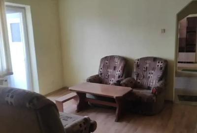 Apartament cu 4 camere semidecomandat în Central - 3
