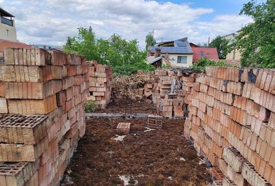 Casă cu 4 camere cu Teren 302 Mp în Gheorgheni - 2