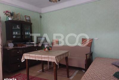 Casă cu 4 camere cu Teren 759 Mp în Central