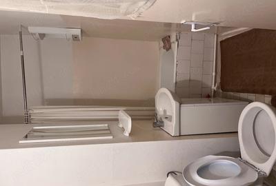 Garsonieră decomandată în Micro 3 - 3