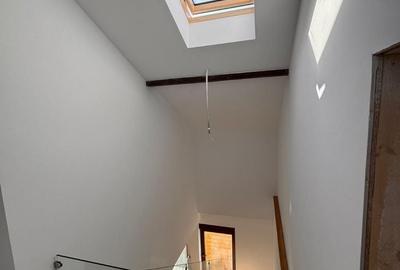 Casă cu 4 camere cu Teren 290 Mp în Gruia