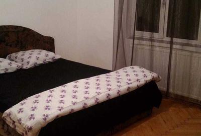 Apartament cu 2 camere decomandat în Bucovina