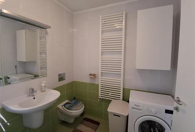 Apartament cu 2 camere semidecomandat, mobilat în Tractorul - 7