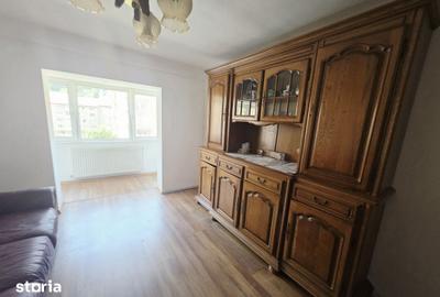 Apartament cu 2 camere decomandat în Tractorul - 6