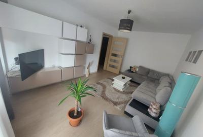 Apartament cu 3 camere decomandat în Central - 1