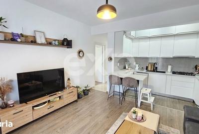 Apartament cu 2 camere decomandat în Pajura