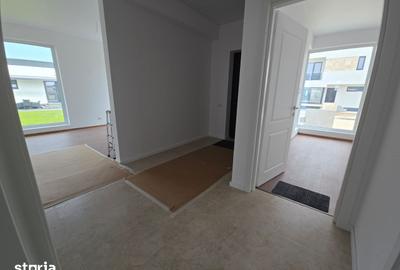 Casă cu 3 camere cu Teren 340 Mp în Berceni