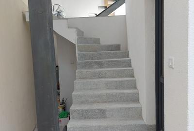 Casă cu 4 camere în Central - 4