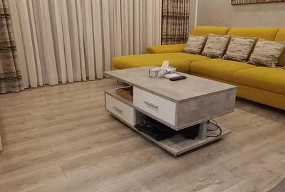 Apartament cu 4 camere semidecomandat în Central