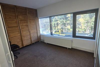Spațiu comercial, de 55 mp, în Central