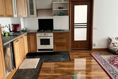 Apartament cu 3 camere semidecomandat în Florești - 3