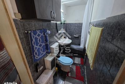 Apartament cu 3 camere semidecomandat în Decebal
