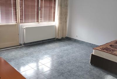 Apartament cu 2 camere decomandat în Exterior Vest - 8