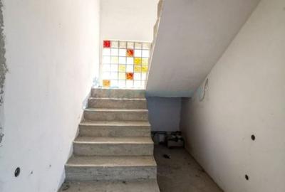 Casă cu 4 camere în Oșorhei