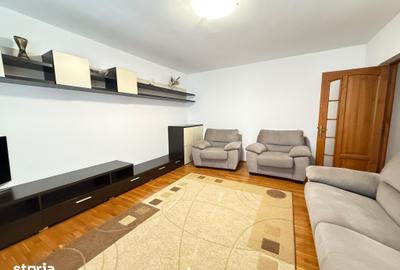 Apartament cu 3 camere decomandat în Nerva Traian