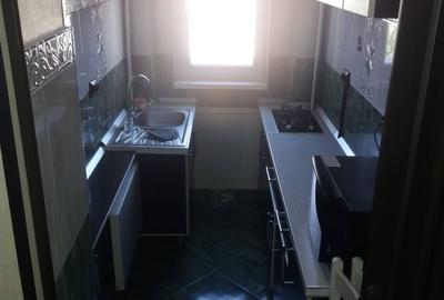 Apartament cu 2 camere decomandat în Teiul Doamnei - 4