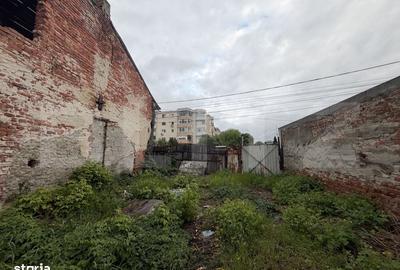 Spațiu comercial, în Rovine