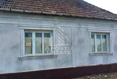 Casă individuală cu 5 camere cu Canalizare în Covăsinț - 1