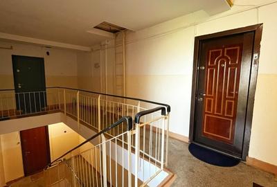 Apartament cu 2 camere decomandat, mobilat în Uzina 2 - 18