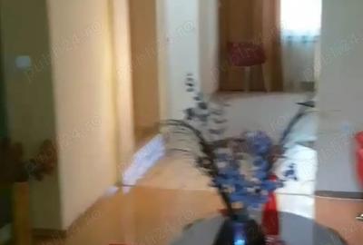 Apartament cu 3 camere semidecomandat în Central - 3