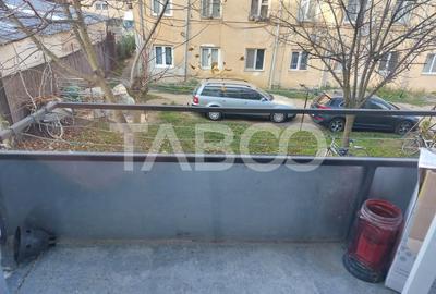 Garsoniera 11 mp renovata total in 2025 etaj 1 baie proprie Cisnadie - 11