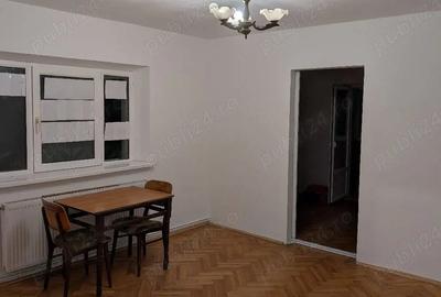 Apartament cu 3 camere semidecomandat în Central - 4
