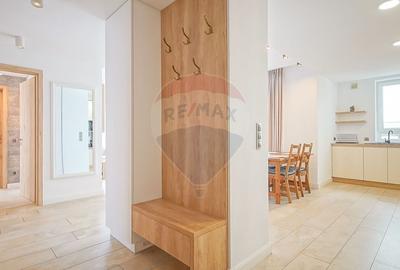 Penthouse cu 4 camere decomandat în Tractorul - 20