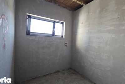 Casă cu 4 camere cu Teren 320 Mp în Apahida