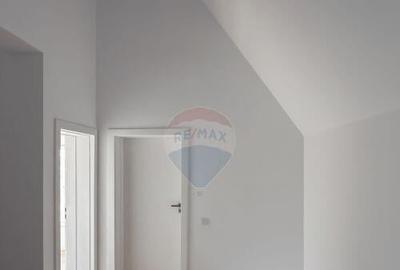 Casa / Vila cu 4 camere de vanzare - 7