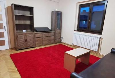 Apartament cu 2 camere 50 mp, etajul 1, cu loc de parcare, cartierul Tractorul - 1