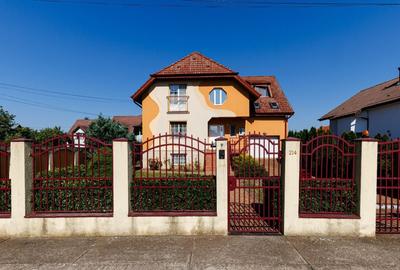 Casă individuală cu 8 camere cu Teren 1500 Mp în Dumbrăvița - 2