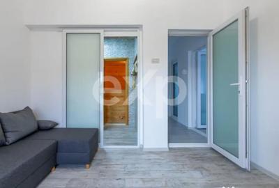 Casă cu 6 camere cu Teren 265 Mp în Mărgineni - 2