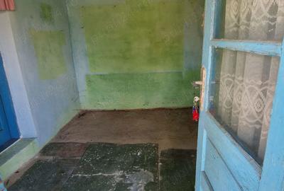 Casă cu 4 camere cu Teren 1300 Mp în Gurbănești - 5