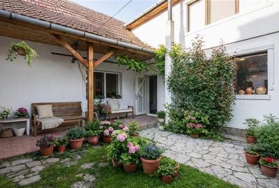 Casă individuală cu 4 camere cu Teren 163 Mp în Central - 1