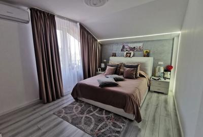 Casă cu 4 camere în Olteni