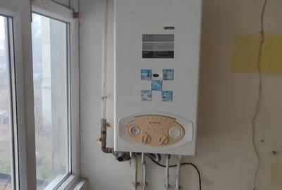 Apartament cu 3 camere decomandat în Central - 1