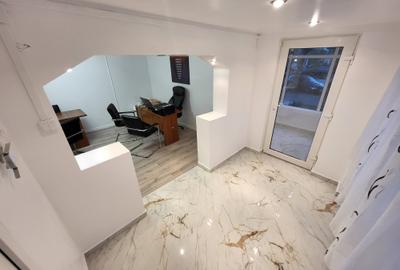 Apartament cu 5 camere decomandat în Spitalul Județean - 9