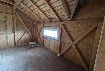 Casă cu 4 camere cu Teren 460 Mp în Brebu - 2