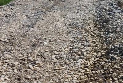 Casa la ?ara cu teren , zona lini?tita - 3