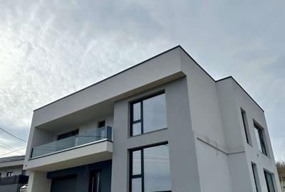Casă cu 4 camere cu Teren 700 Mp în Bucium - 3