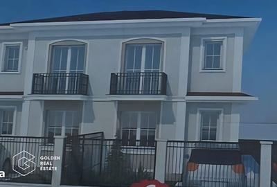 Casă cu 3 camere în Dumbrăvița